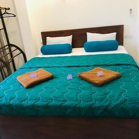 Blue Whales Hotel هيكادوفا المظهر الخارجي الصورة