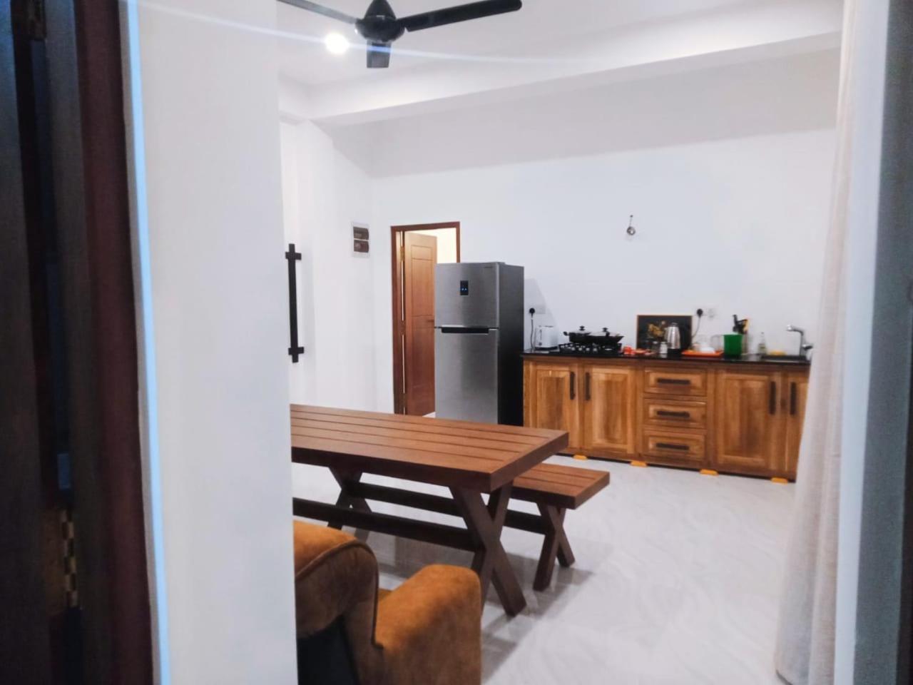 Blue Whales Hotel هيكادوفا المظهر الخارجي الصورة