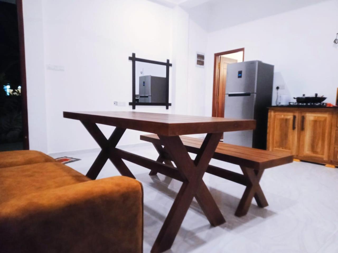 Blue Whales Hotel هيكادوفا المظهر الخارجي الصورة