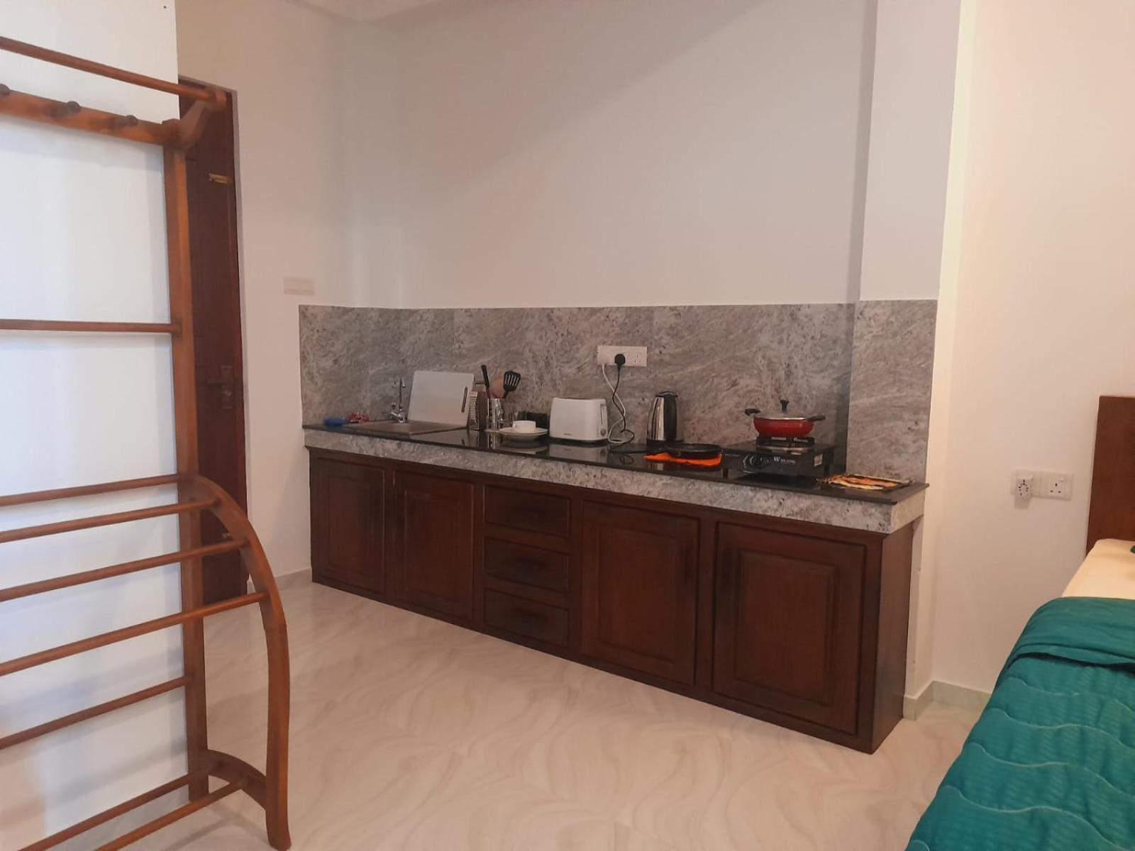 Blue Whales Hotel هيكادوفا المظهر الخارجي الصورة