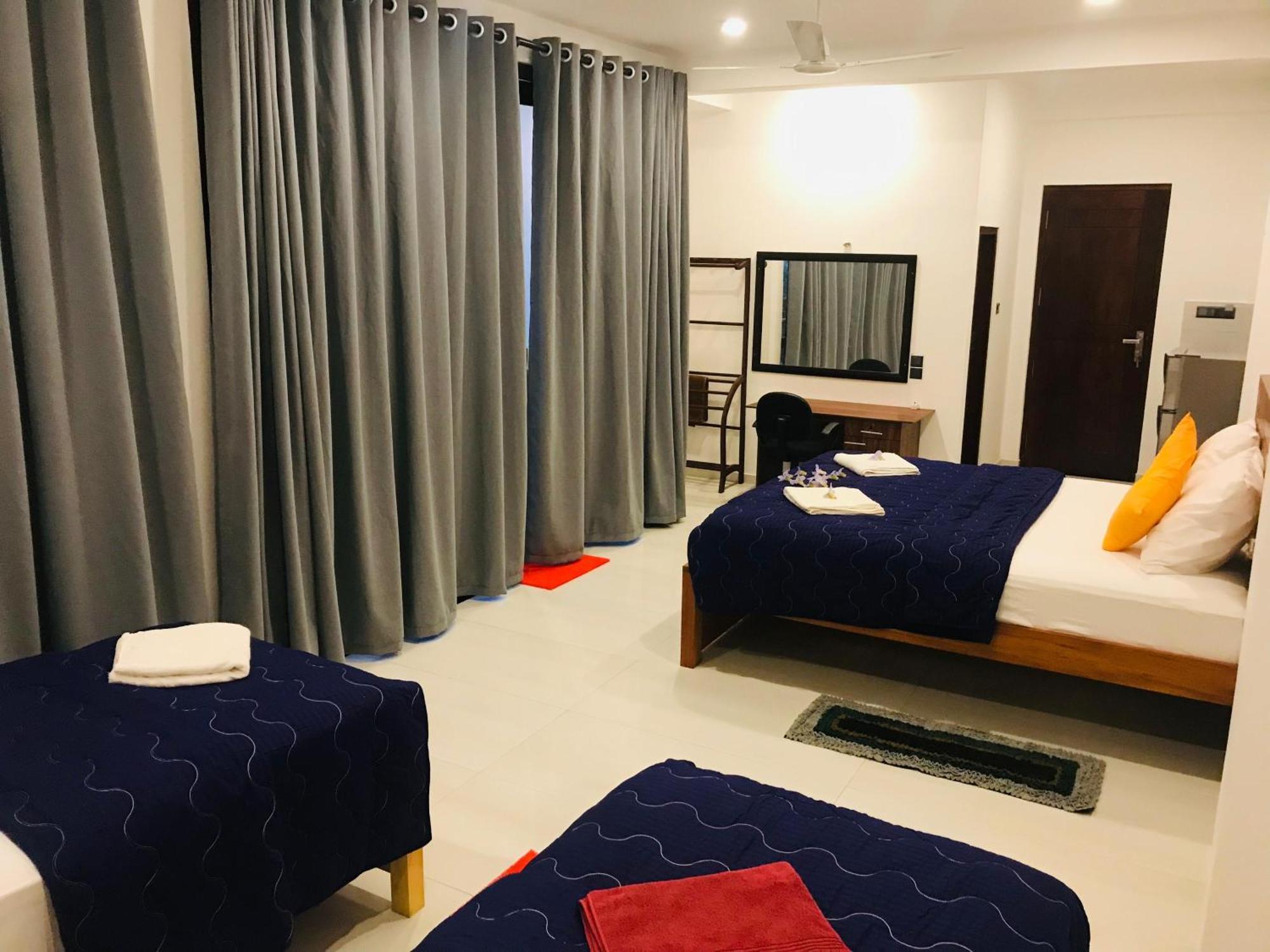 Blue Whales Hotel هيكادوفا المظهر الخارجي الصورة