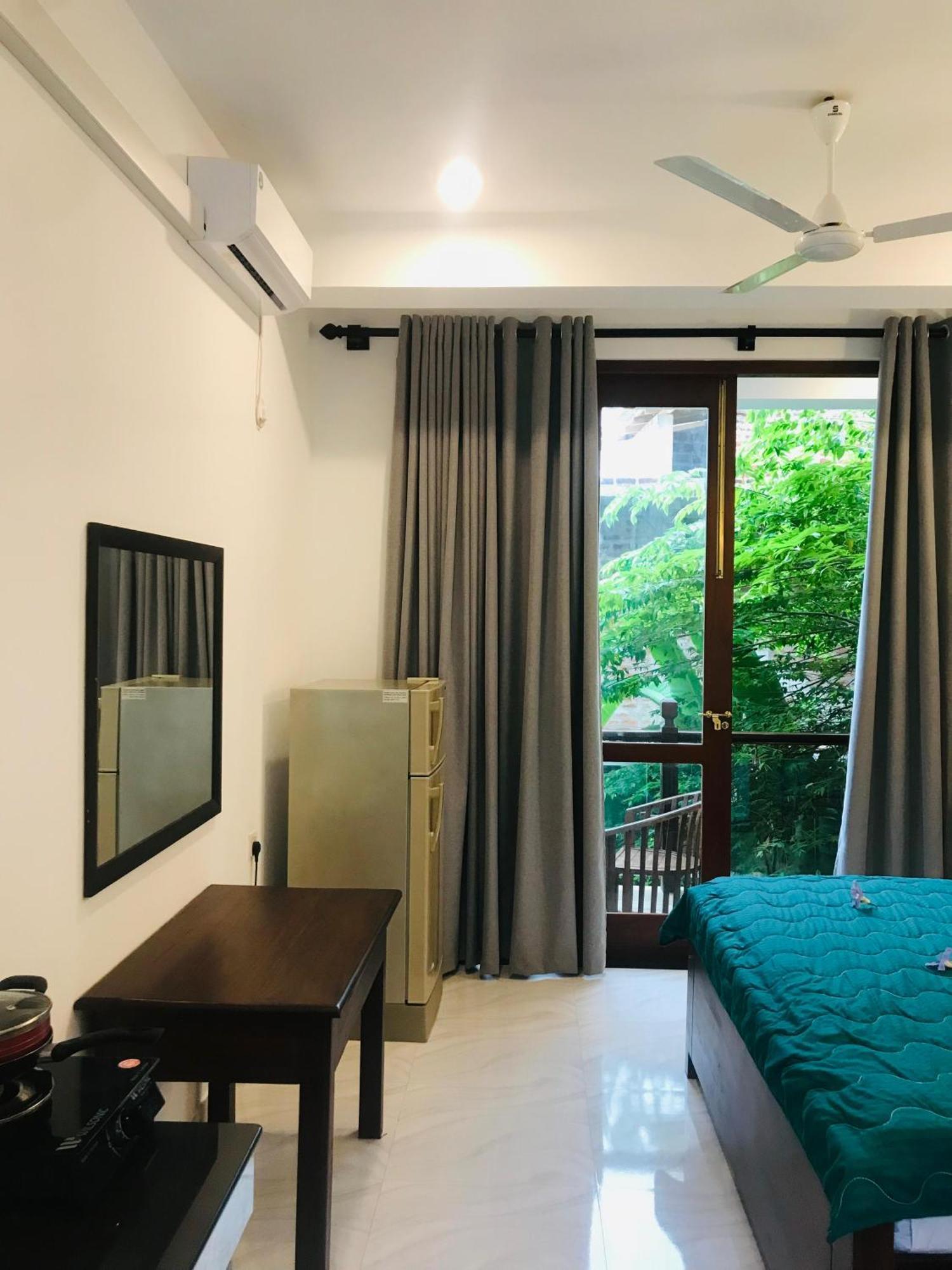 Blue Whales Hotel هيكادوفا المظهر الخارجي الصورة