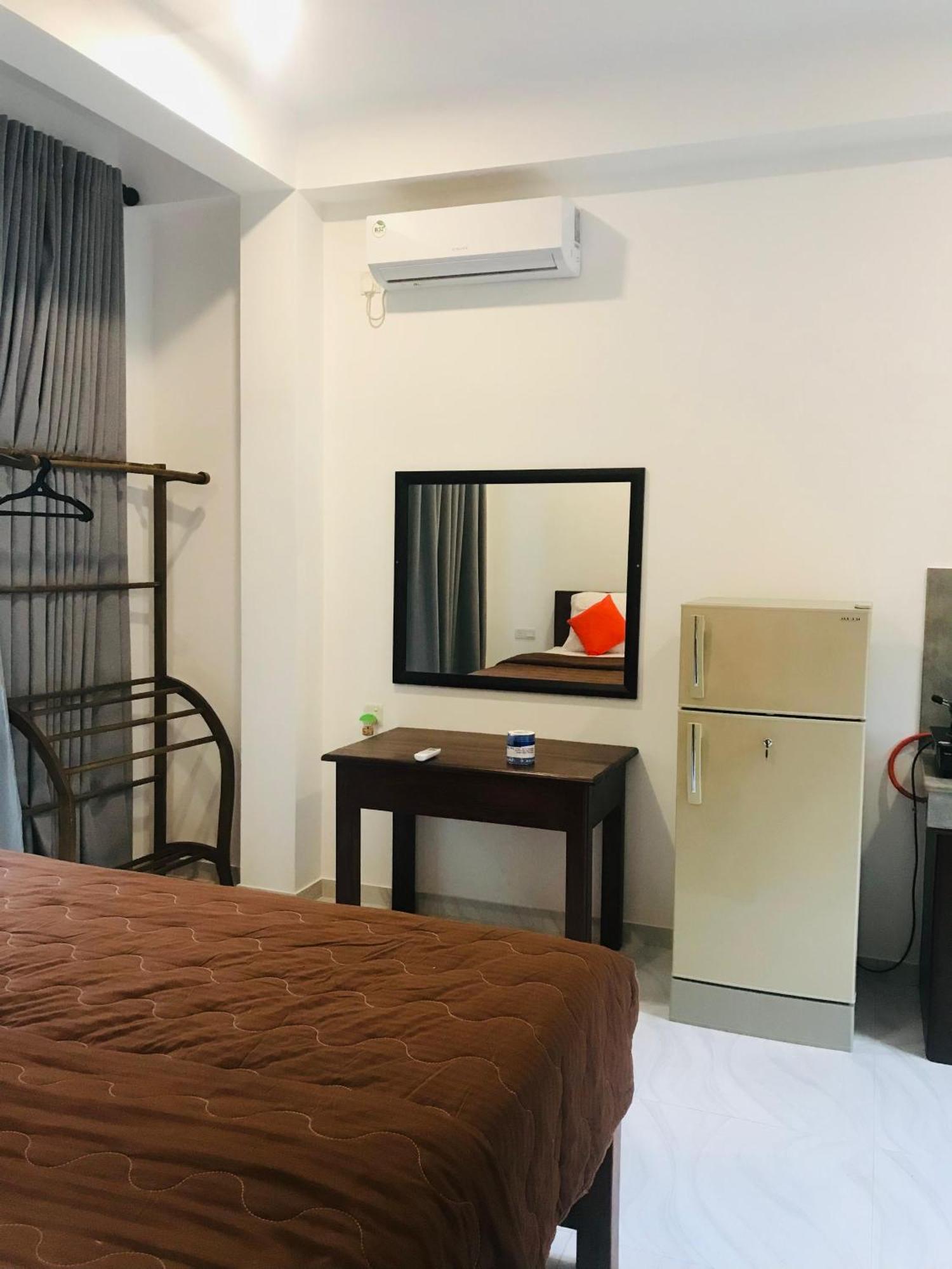 Blue Whales Hotel هيكادوفا المظهر الخارجي الصورة