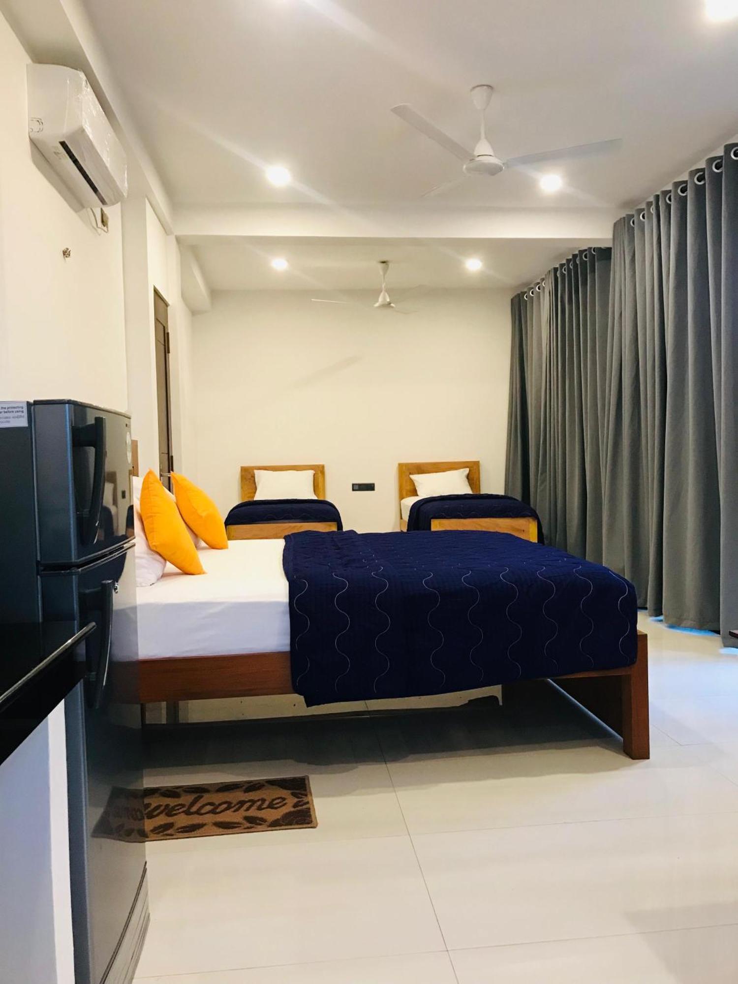 Blue Whales Hotel هيكادوفا المظهر الخارجي الصورة