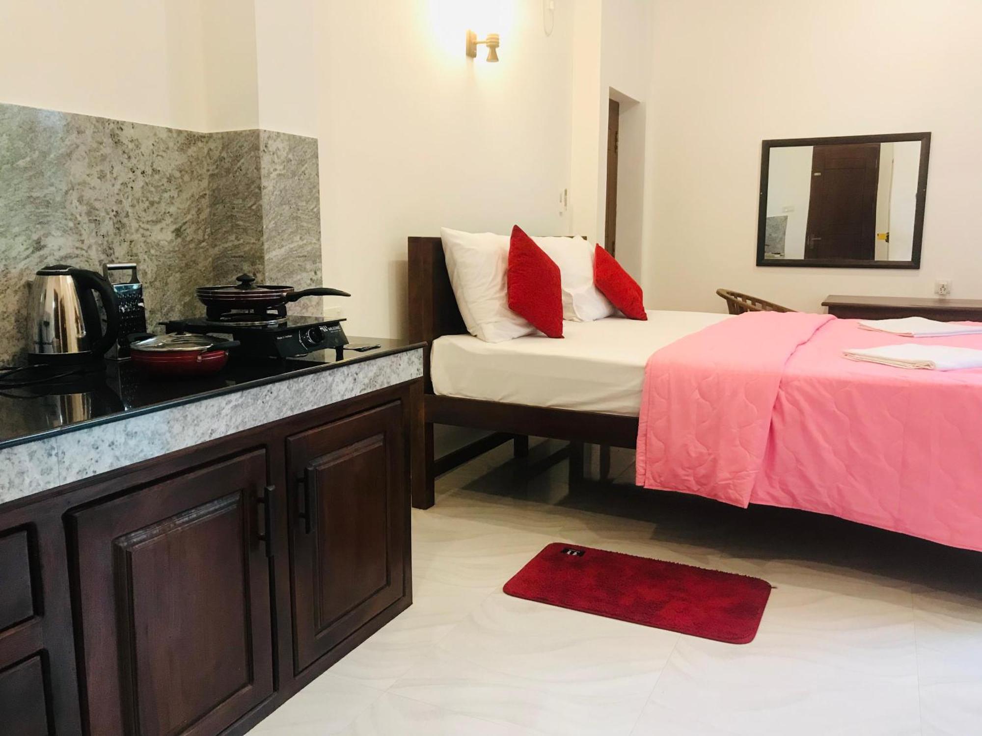 Blue Whales Hotel هيكادوفا المظهر الخارجي الصورة