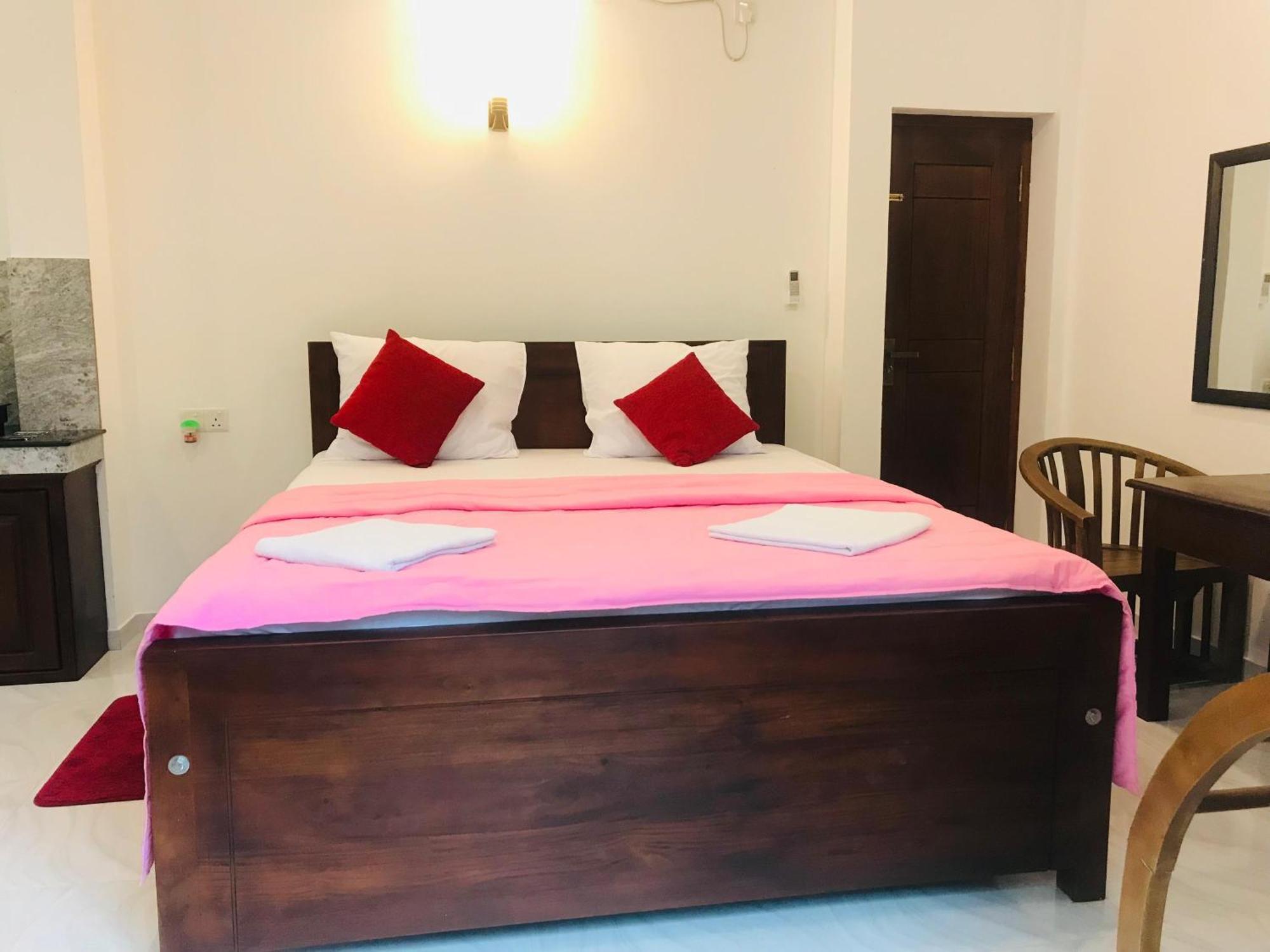Blue Whales Hotel هيكادوفا المظهر الخارجي الصورة